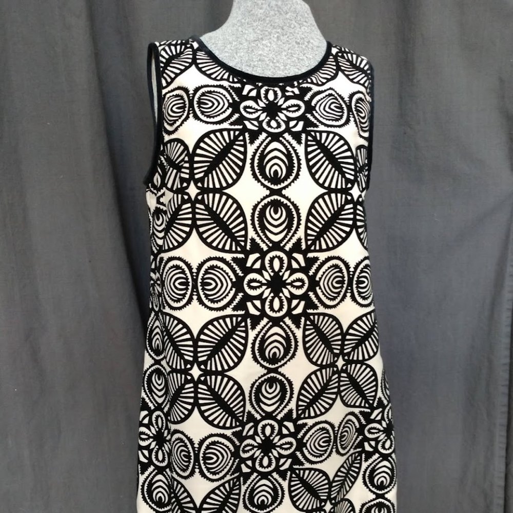 M.S.S.P. | Black and Tan Sheath Party Dress